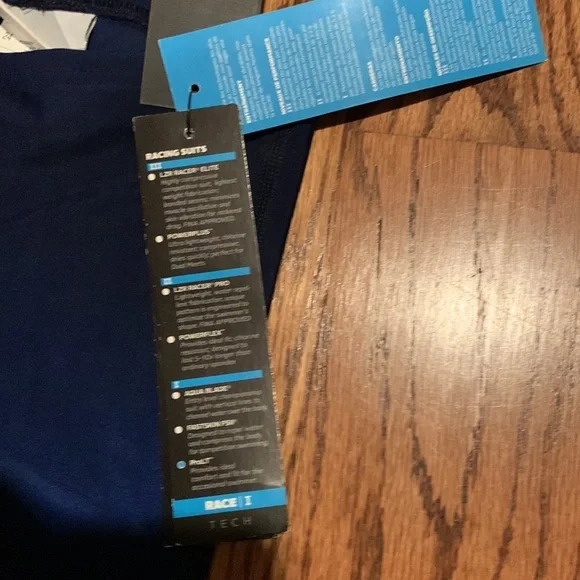 Speedo boys racing bathing suit. Size 24 - Picture 5 of 6